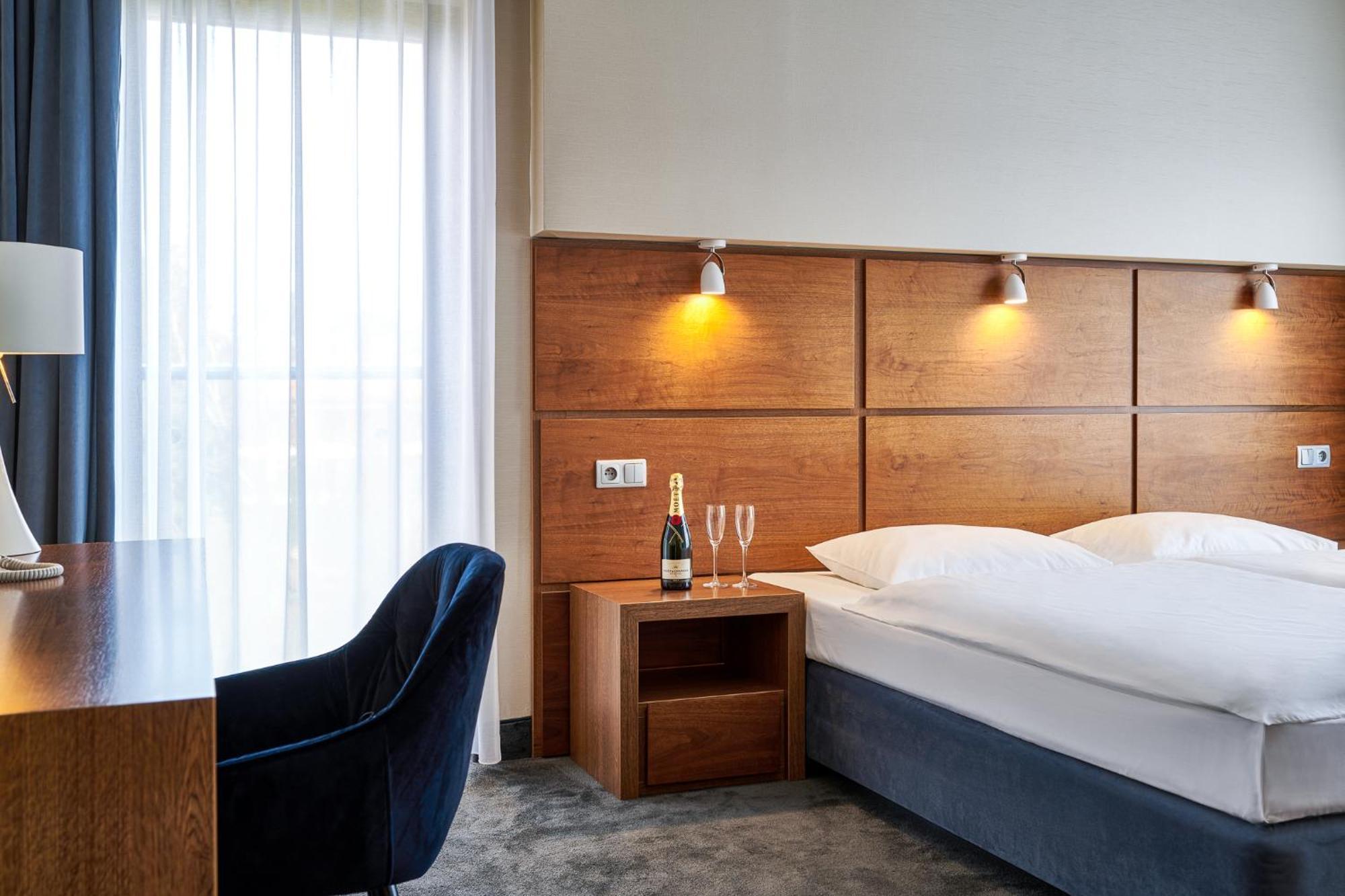 Willa Port Ostróda Kültér fotó A room at the hotel
